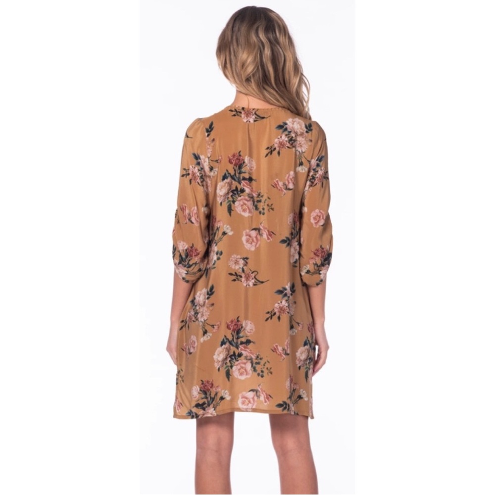 Feathers by Tolani Golden Yellow Floral Dress w/ 3/4 sleeves & high-low hem sz M - Picture 2 of 8